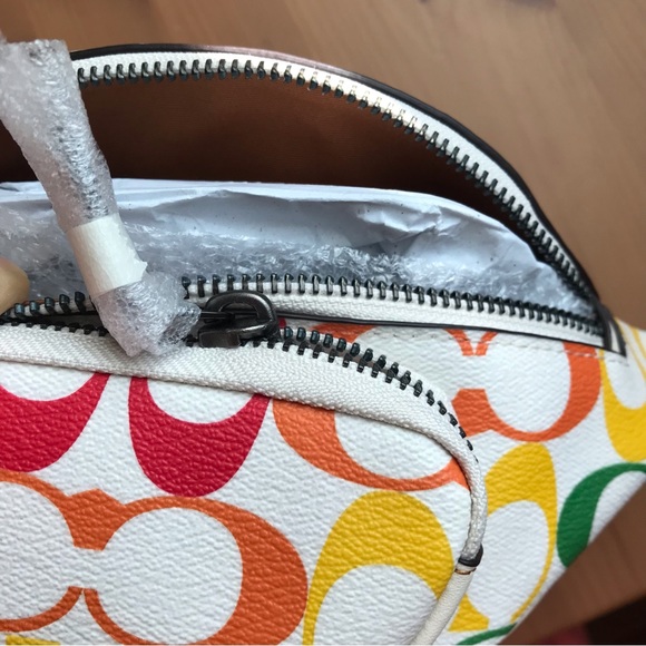 🌈 Coach Sprint Belt Bag 24 In Rainbow Signature Canvas - Picture 13 of 14